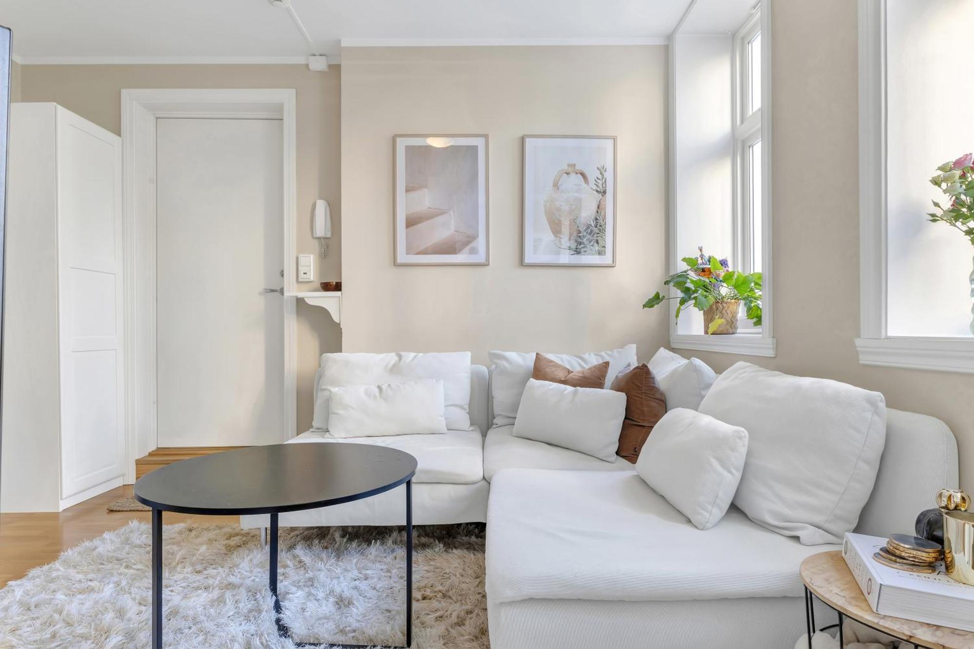 Charm Apartment *